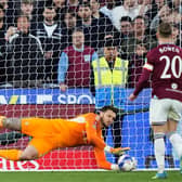Lucas Perri got down well to deny Jarrod Bowen.