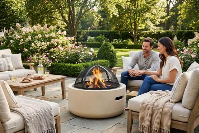 It's perfect for keeping you warm on a chilly evening
