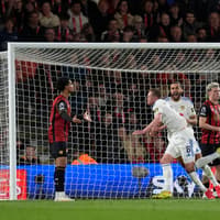 'Not free-scoring', 'Finding it hard' - Chris Sutton & Alan Shearer disagree on Bournemouth vs Leeds United predictions