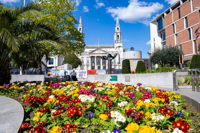 Discover the hidden gems and history of Leeds with your very own private walking tour this summer.