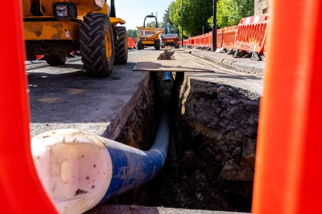 Yorkshire Water will begin a £1.1m project to replace 1.9km of water mains in the Boggart Hill area of Seacroft.