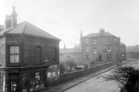 Tetleys' public house, the Skinners Arms at the junction with Buslingthorpe Lane in March 1930.