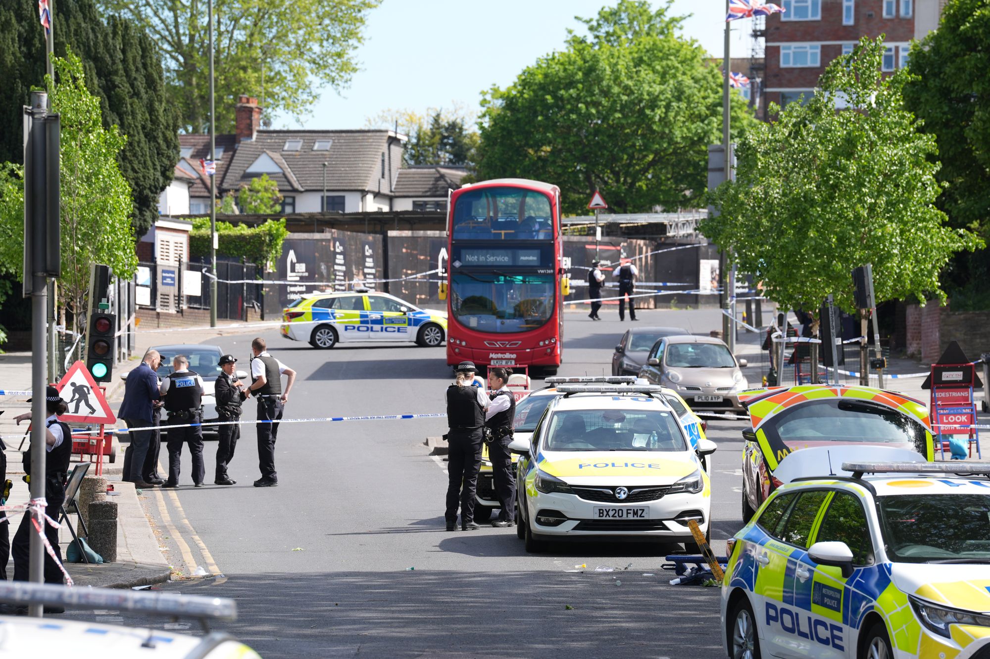Extra police patrols at Leeds synagogues after Golders Green attack
