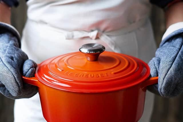 The 30cm casserole dish can withstand any temperature - so you can use it in the oven as well as on any stove