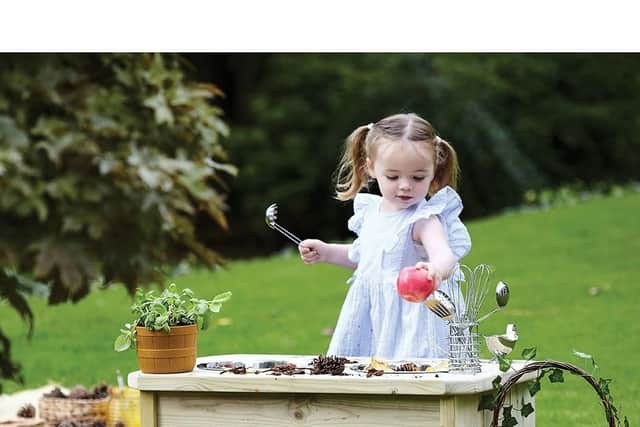 It's a great time of year for outdoor play - and this clever kitchen is perfect for it