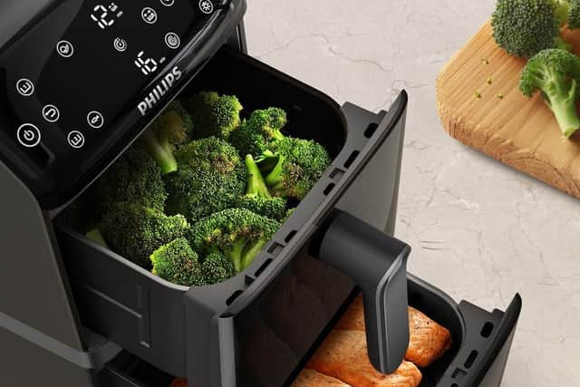 Dual drawers means plenty of portions on a smaller scale
