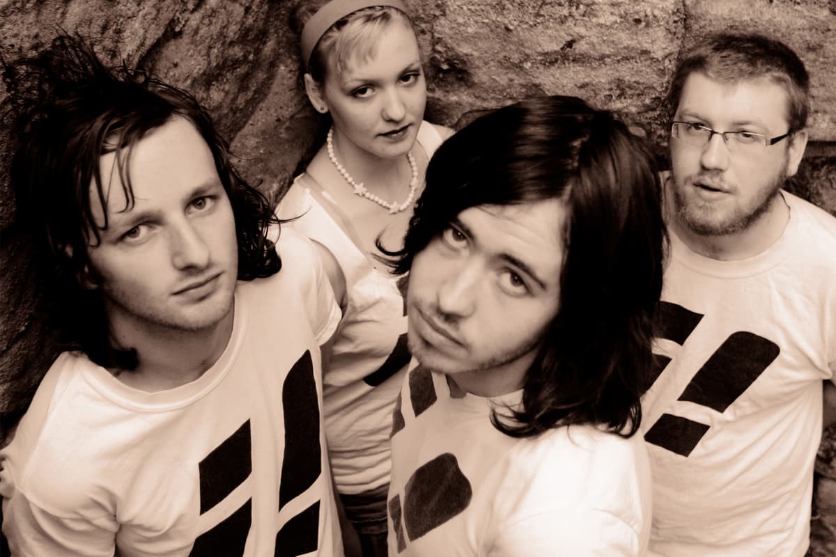 Leeds legends ¡Forward, Russia! announce massive 20th anniversary reunion ...