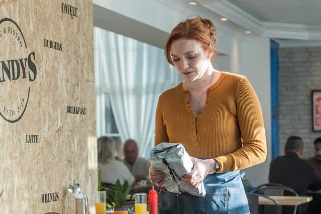 Eleanor Tomlinson as Amanda Blakefield in The Fortune