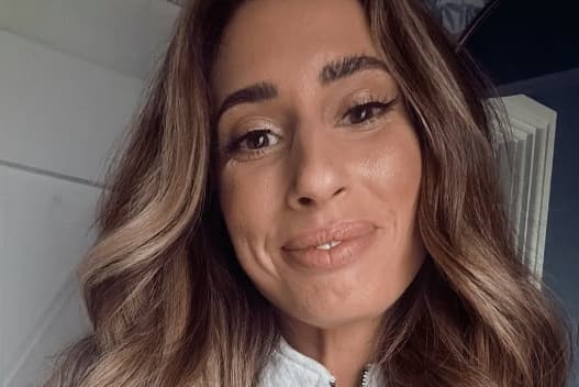 Stacey Solomon hat dieses Garnier SPF50 Glow-Produkt für Frühling/Sommer ...