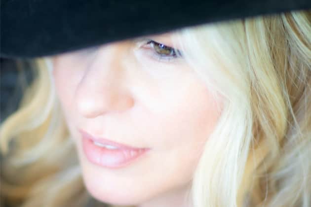 Known for the title music for the late-90s pop culture sensation Ally McBeal, Vonda Shepard is set to perform in Leeds this autumn as part of her UK-wide tour.