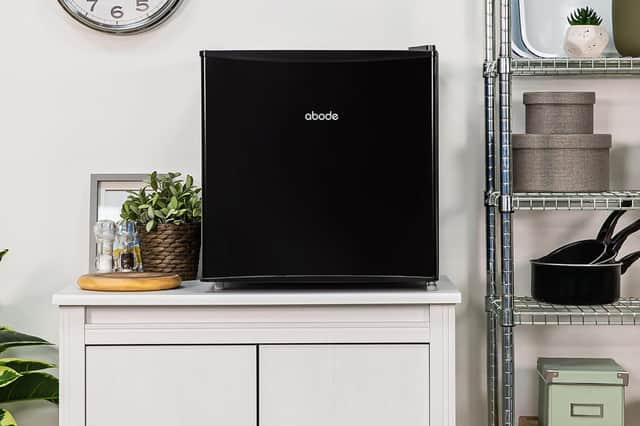 The Abode 43L Mini Fridge is the largest model in Amazon’s bestseller top four, offering genuine refrigerator storage space, an integrated ice box and a reversible door for bedrooms, home bars and student accommodation.