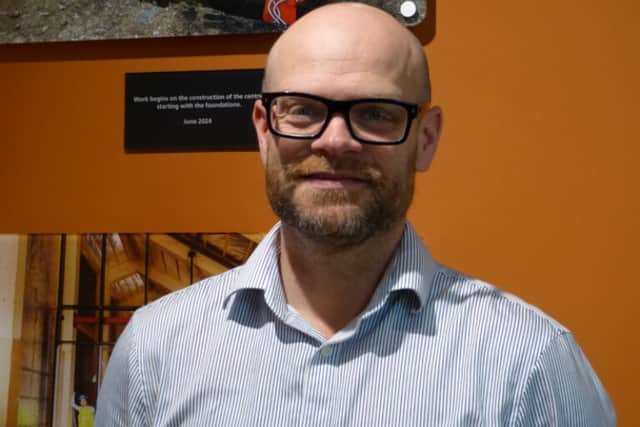 Dr Andrew Gill