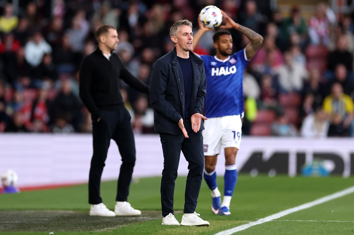 Key Leeds United Premier League rivals reach new manager agreement after ...