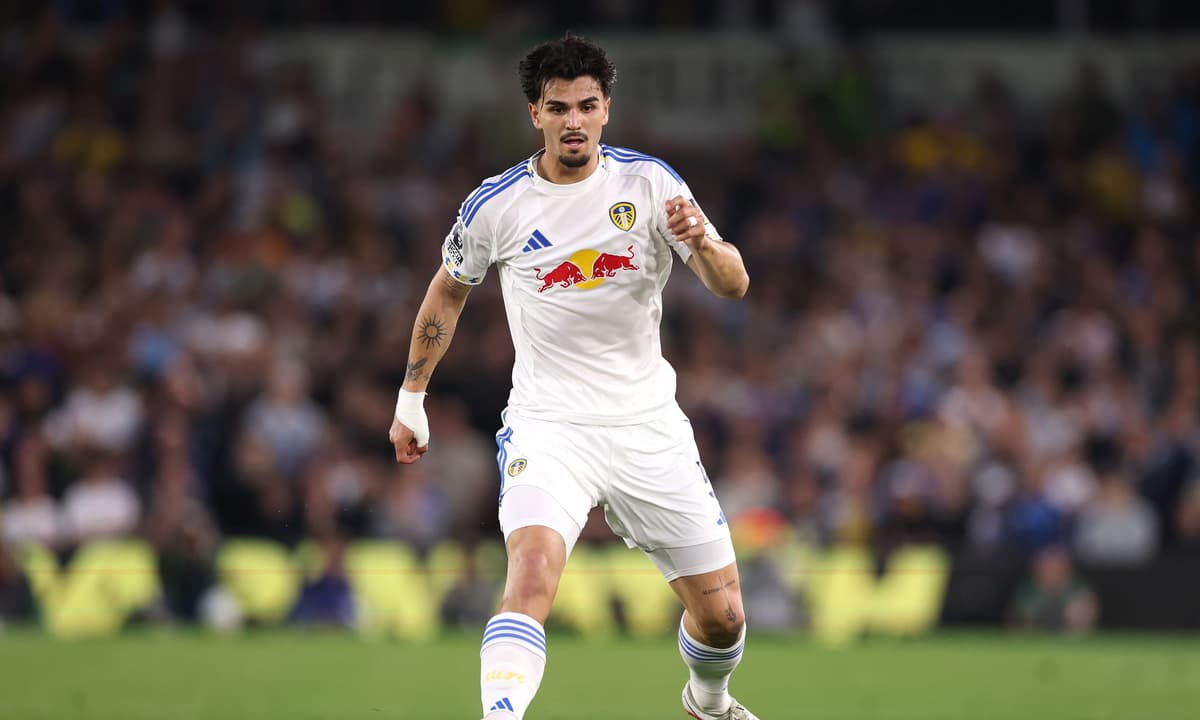 Leeds United sent 'rare' Pascal Struijk transfer warning as contract ...