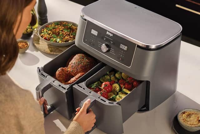 The Ninja’s two 4.75-litre drawers can run separate programmes while the Sync function brings both sides of the meal together