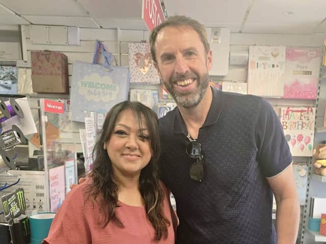 Sir Gareth with colleague Meshie Roth.