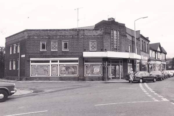 July 1986 and plans were unveiled to convert a building at the junction of North Lane, Ash Road and Cross Chapel Street in another pub.