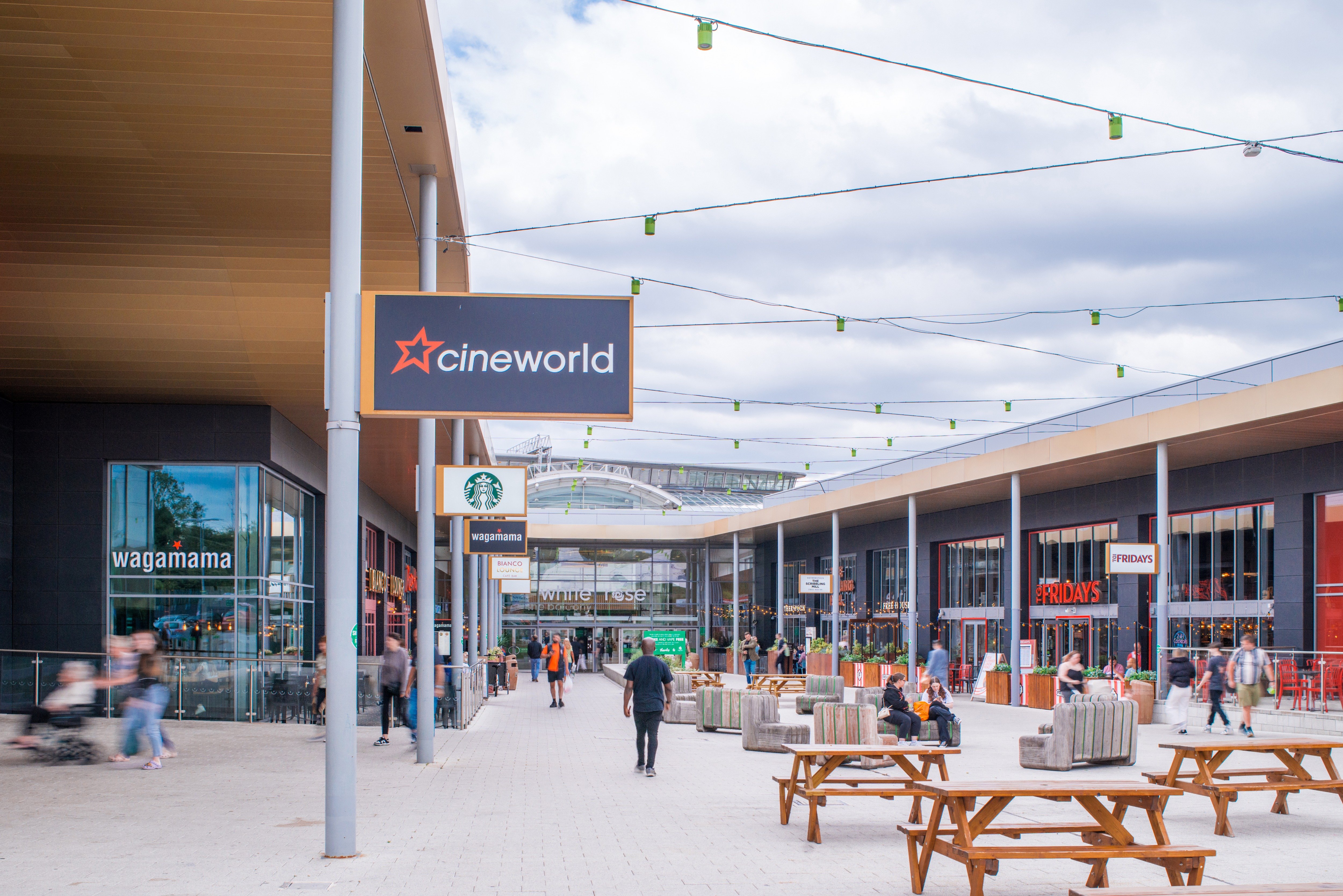 New restaurant with robot servers confirms opening date at the White ...
