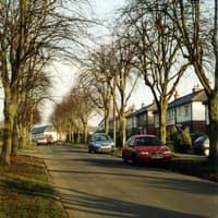 16 retro photos take you back to this popular Leeds suburb in the early 2000s - from local landmarks to pubs