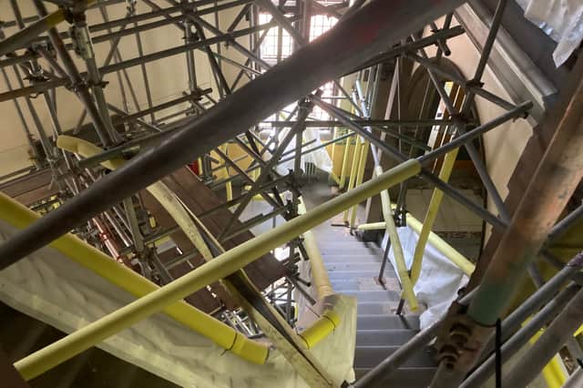 Surveyors have described parts of Wakefield Council's former headquarters as “structurally weak”, with ceilings at risk of collapse due to roof leaks.