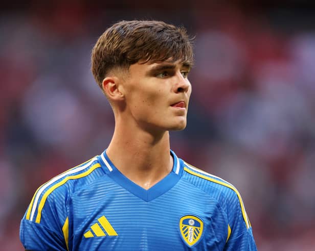 Charlie Crew has left Leeds United on loan for a third time.