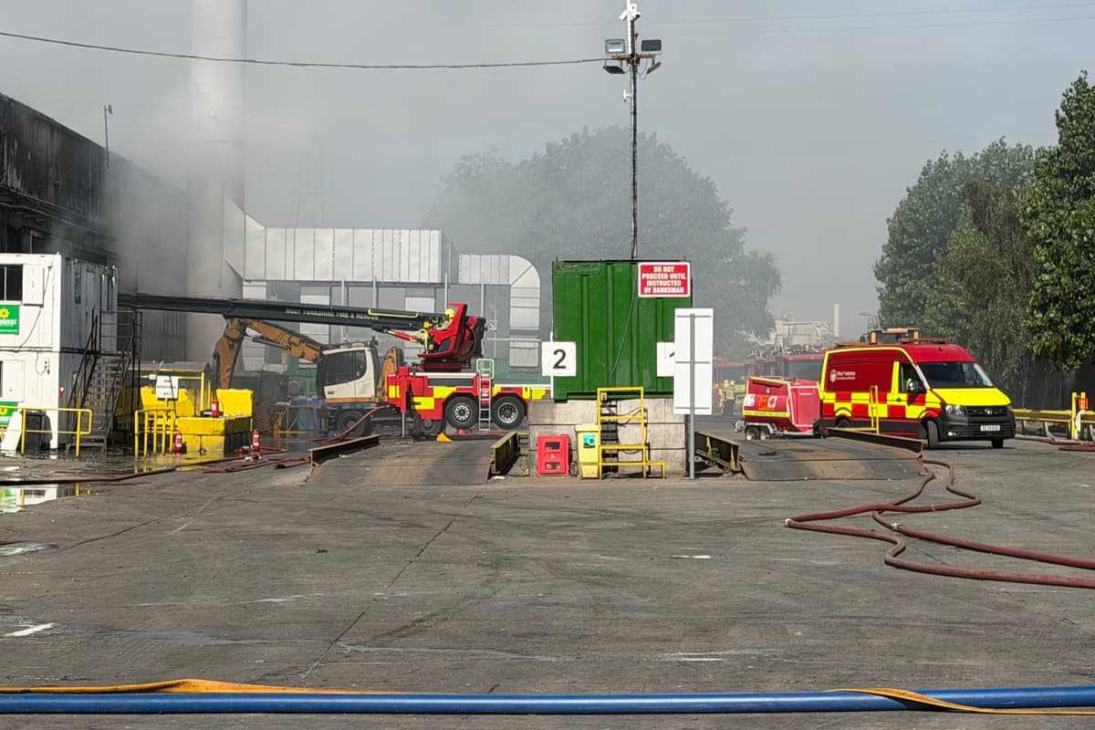 Stourton fire: Pictures from the scene as firefighters tackle large blaze ...