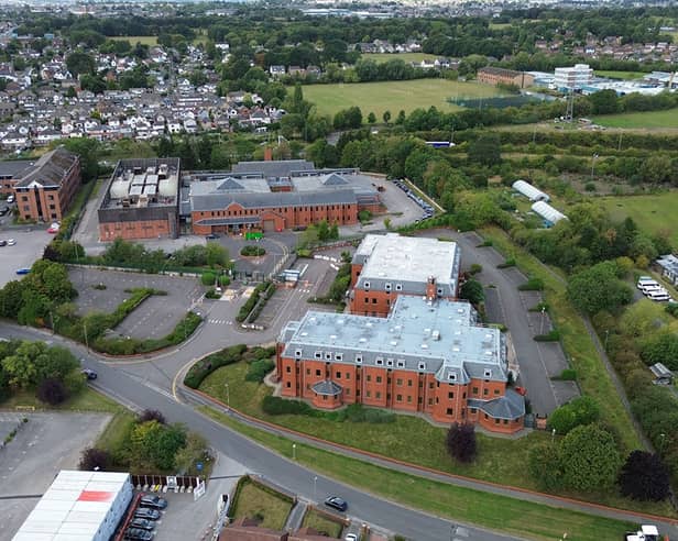 Developer Breck Homes will build 120 flats and houses at a former Lloyds bank call centre site in Farsley.