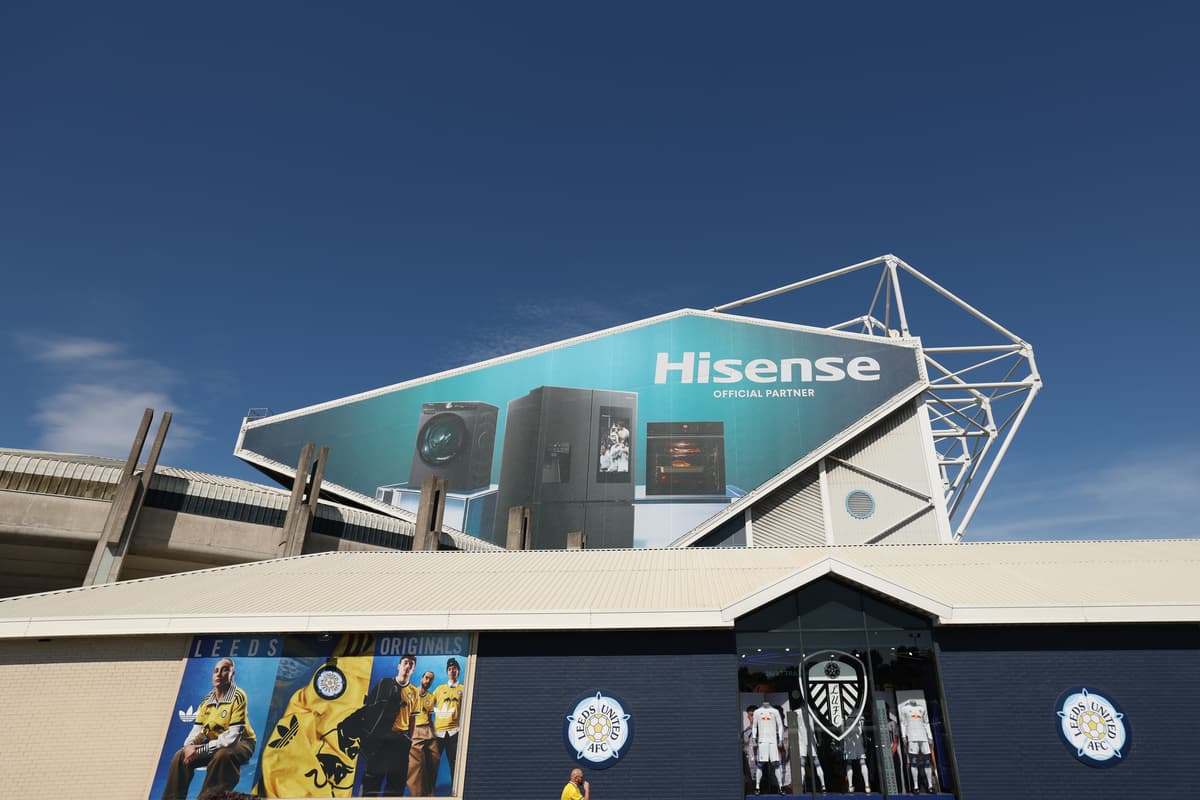 Leeds United Transfernews: Sebastiaan Bornauw, Joe Gelhardt ...