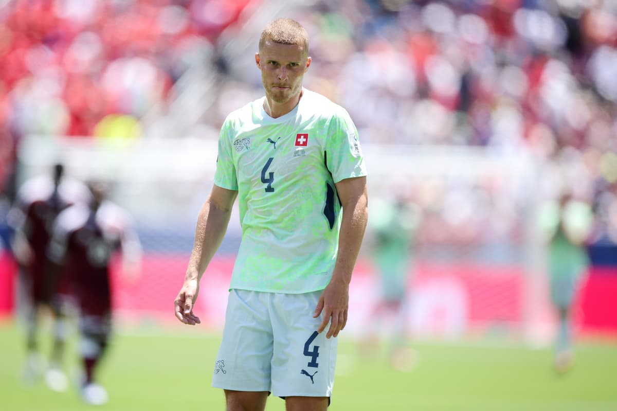 Leeds United transfer news LIVE: Nico Elvedi medical, Joel Piroe to West ...