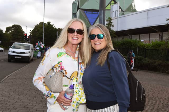  Ruth Whiteley and Caroline Hill at Headingley Stadium