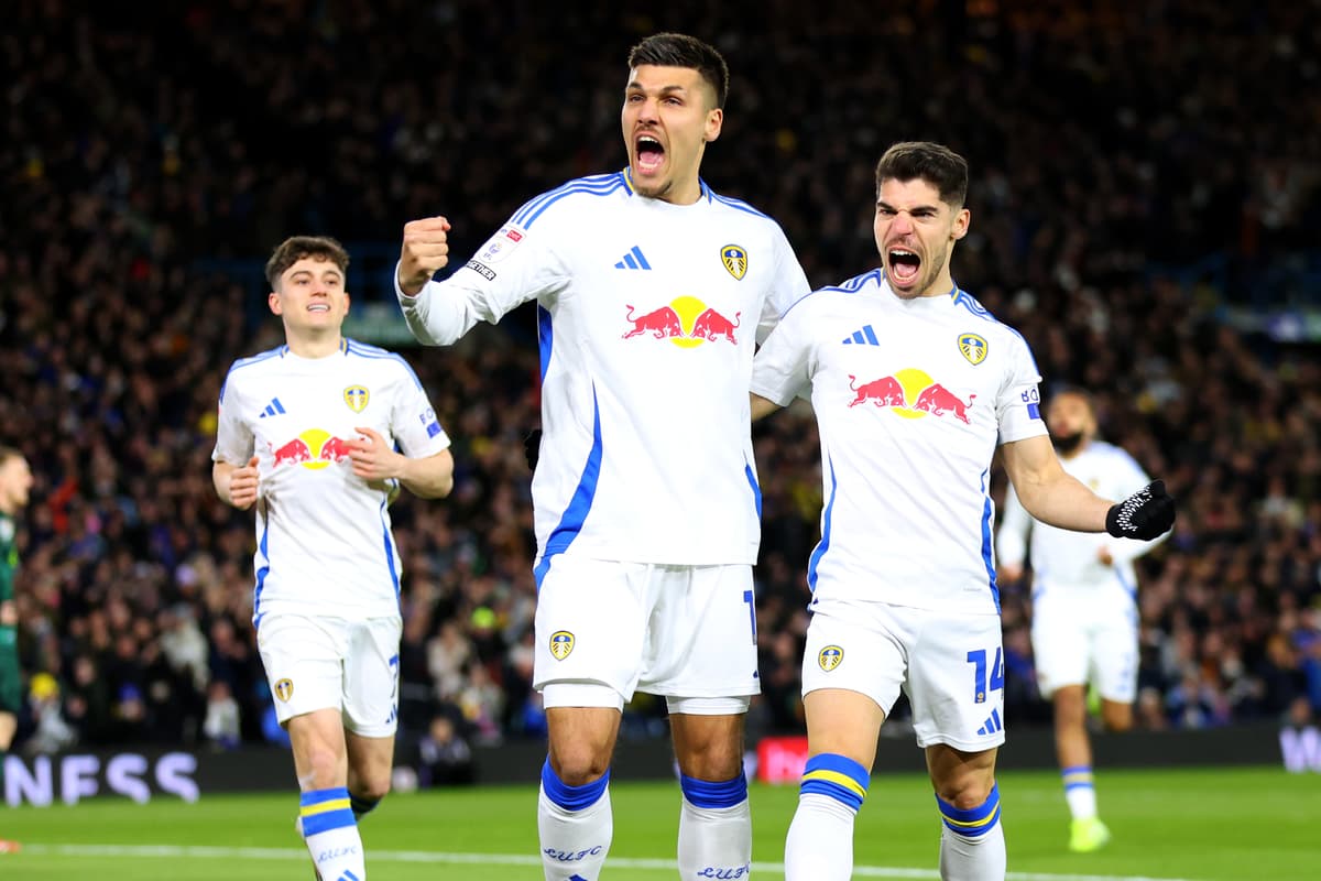 Leeds United exit eyes 48-goal title-winning reunion with Championship ...
