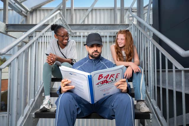 MC Grindah brings Bare Expectations to life