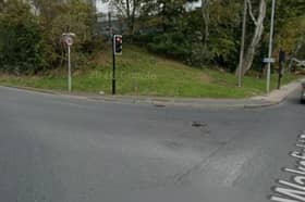 The junction of Wakefield Road and Common Side Lane.
