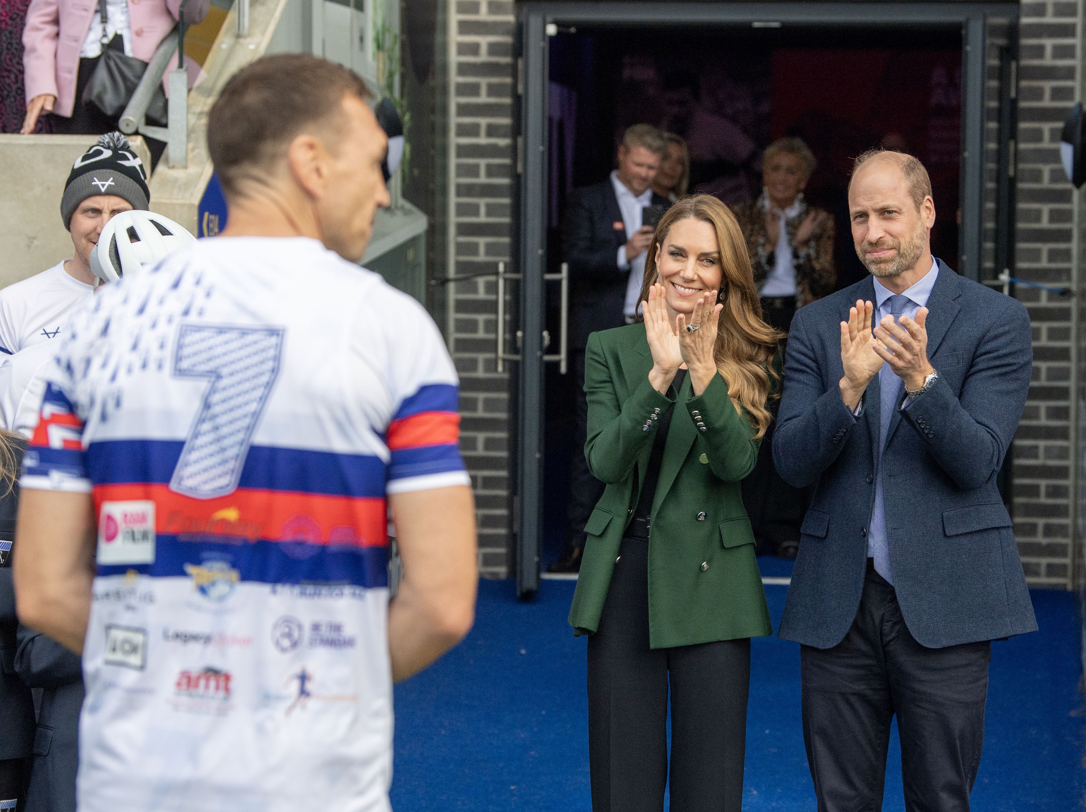 ‘To have you here is incredible’: Sir Kevin Sinfield gets surprise visit ...
