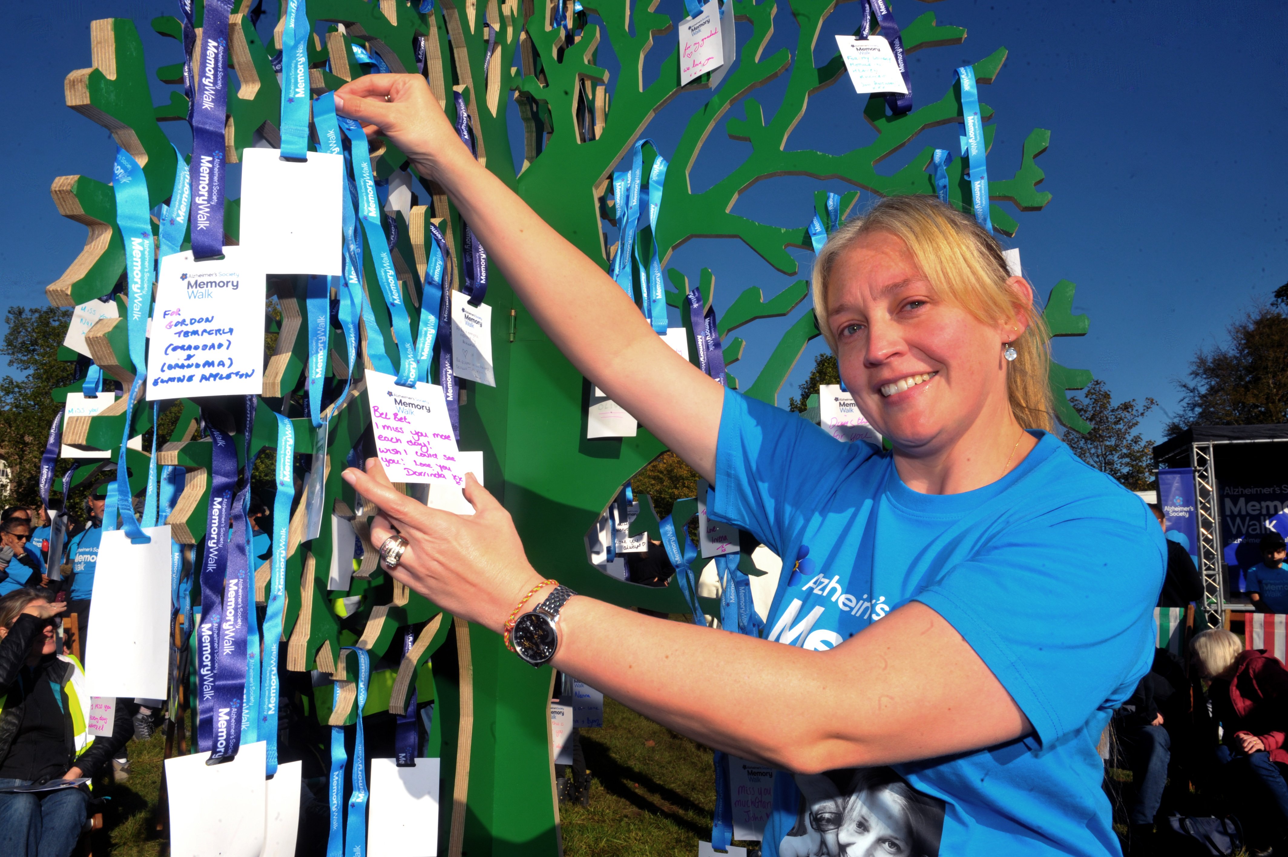 27 wonderful photos as crowds complete Leeds Memory Walk - spot yourself