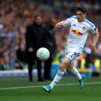 Leeds United & Man United early injury news as fresh blows leave 4 out and 6 doubtful but 3 now back