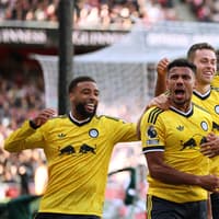 Micah Richards heaps praise on eight Leeds United stars as Gary Lineker & Alan Shearer agree