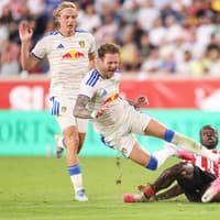 Early Leeds United & Sunderland injury news as fresh ban leaves 5 out & 4 doubts