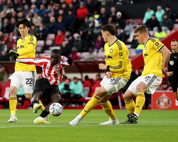 Leeds United kept it tight to earn an important clean sheet at Sunderland.