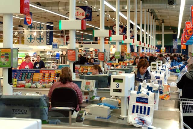 Scammers have been targeting customers at supermarket checkouts.