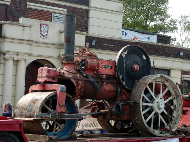 Remember the Pudsey Park Roller? Fundraising for its restoration work started in April 2007.