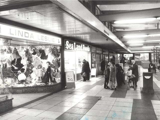 Did you shop at Linda Leslie and Sea Land Foods back in the day?