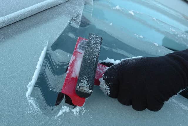 The do's and don'ts of de-icing your car