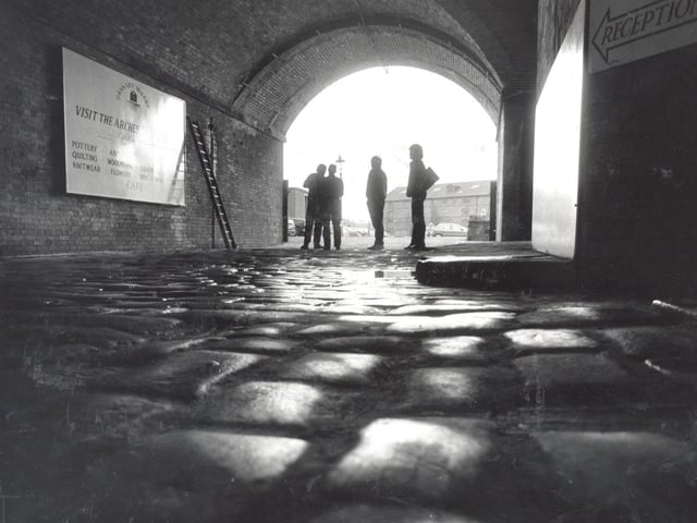 The Granary Wharf aspect of the Dark Arches. Pictured in March 1989.