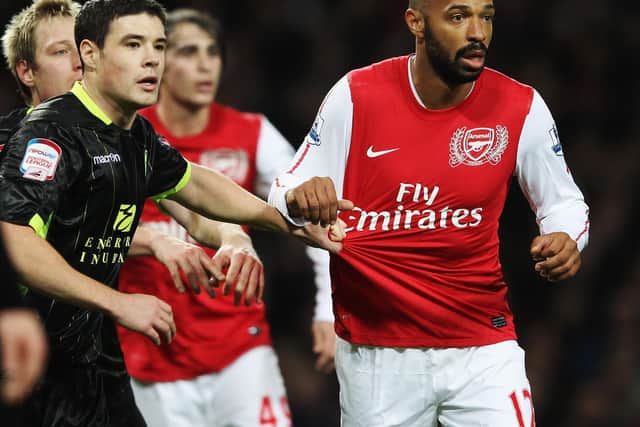 Darren ODea (L) of Leeds United plays close attention to Thierry Henry (R) of Arsenal during the FA Cup Third Round match between Arsenal and Leeds United at the Emirates Stadium on January 9, 2012 (Pic: Getty)