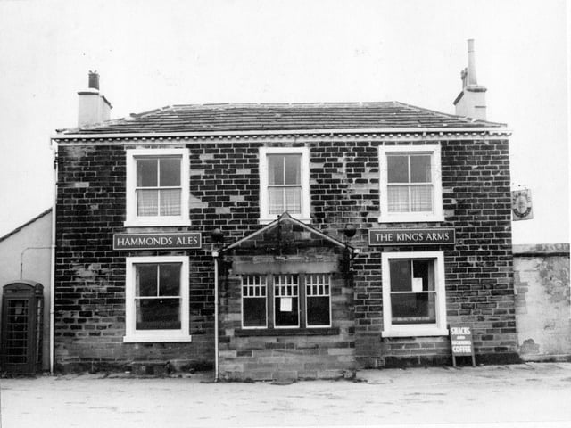Did you visit the King's Arms pub on Street Lane? Signs outside advertise Hammonds Fine Ales and a board offers snacks and morning coffee. It has now been demolished because of road improvements in the area.