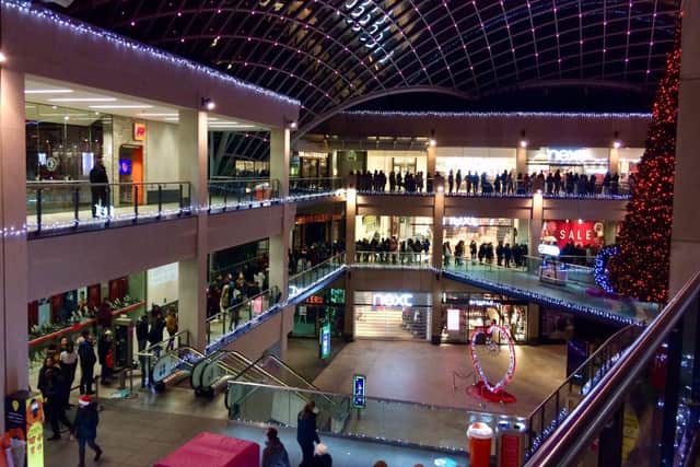 The queue for Next at Trinity Leeds before 6am on Boxing Day (Photo: @jake_smyth)