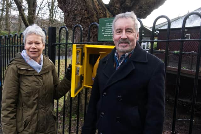 Defibrillator installed at Lakeside Caf in Roundhay Park