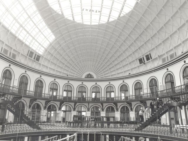 Inside the Corn Exchange in November 1989 during the renovation which involved preserving the past with modern building technology. The multi million pound refurbishment was led by Speciality Shops.