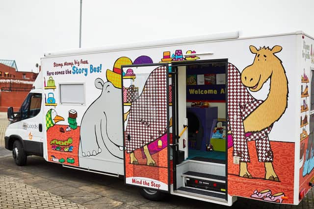 The two new Story Buses feature illustrations by Nick Sharratt.